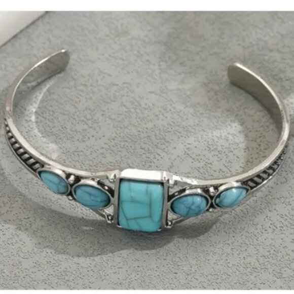 Southwest Bohemian Style Synthetic Turquoise & Silver Plated Bracelet - Picture 2 of 3